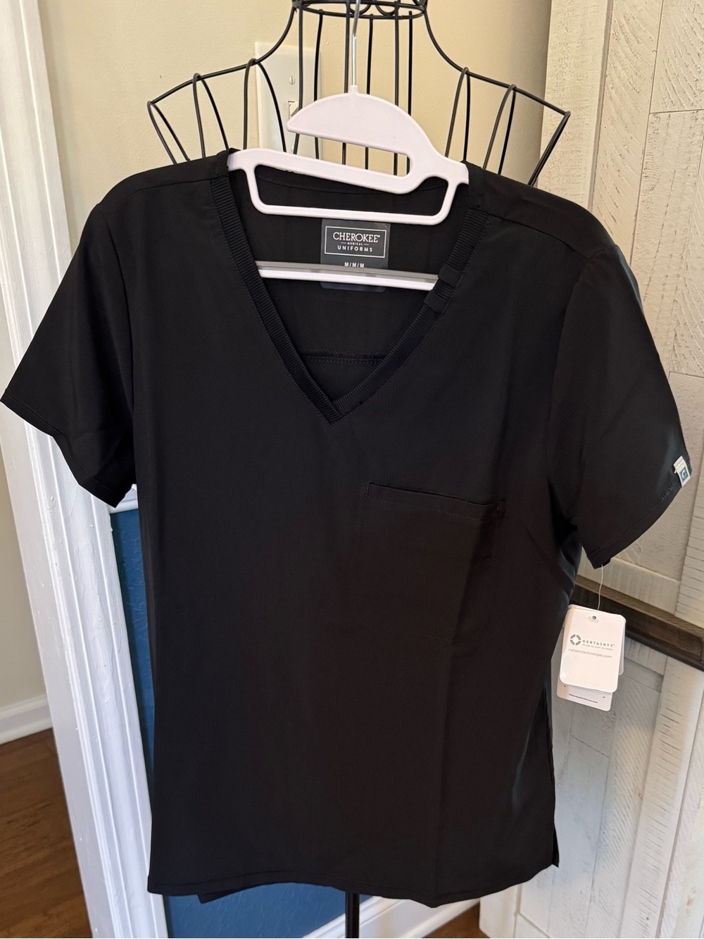 Cherokee medium M Women's black scrub top 1-Pocket STRETCH Rib-Knit Tuck V-Neck